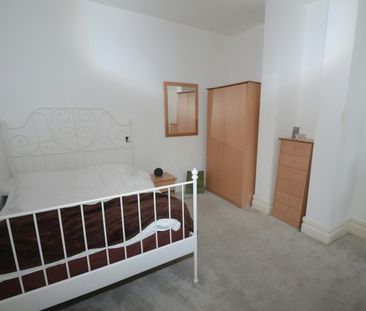HouseShare Kingswood Road, Fallowfield, Manchester, M14 - Photo 1