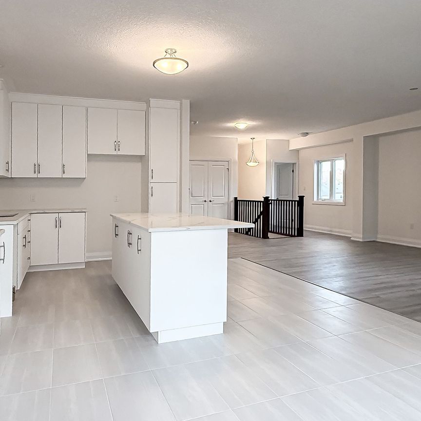 For Lease - 347 Canada Plum Street Unit# #Upper, Waterloo, Ontario - Photo 1