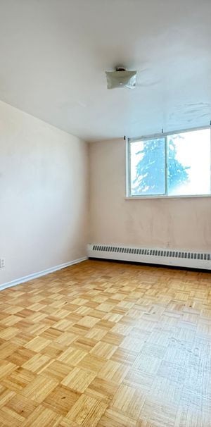For Lease - 500 Dawes Road Unit# 211, Toronto, Ontario - Photo 1