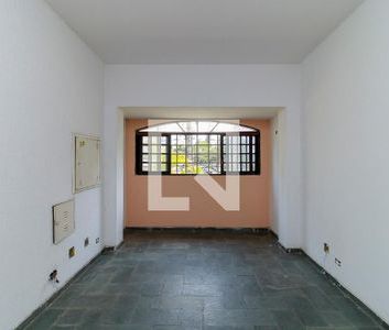 Casa para alugar com 70m², 3 quartos e sem vaga - Foto 3