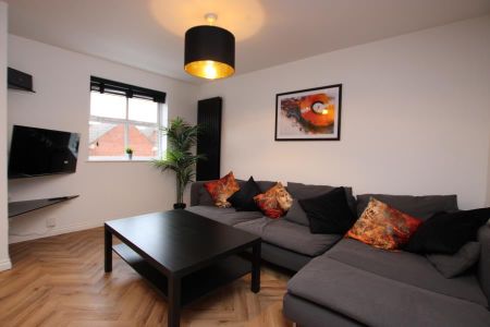 5 bedroom terraced house to rent - Photo 2