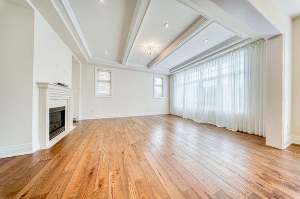 For Lease - 51 Bridgepointe Court, Aurora, Ontario - Photo 1