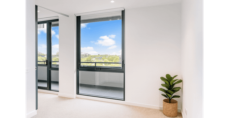 Stylish 2-Bedroom, 2-Bathroom Apartment in Prime Hawthorn East Location-6 Months Lease Only - Photo 2