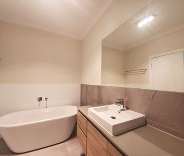 Easy Living in Arcadian Hills - Photo 5