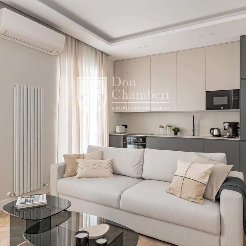 SPLENDID APARTMENT IN MALASAÑA - Photo 1