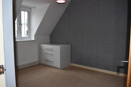 4 bedroom detached house to rent - Photo 5