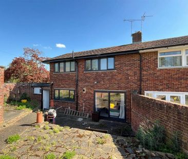 3 bedroom semi-detached house to rent - Photo 5