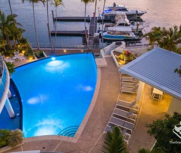Rare Riverfront 2 Bedroom and 2 Bathroom in Surfers Paradise - Photo 2