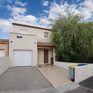 Location Maison 5 pièces 118m² ST CYPRIEN 66750 - Photo 3