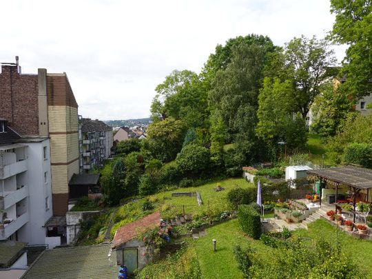 Gepflegte 2- Zimmerwohnung mit Tageslichtbad und Einbauküche zentral gelegen am Remberg in Hagen - Foto 1