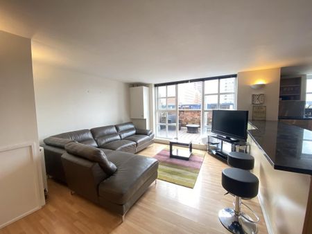 2 bedroom penthouse to rent - Photo 3