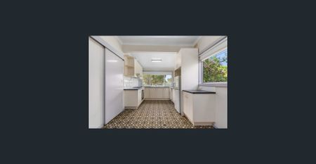 Live Central - Walk To It All! - Photo 2