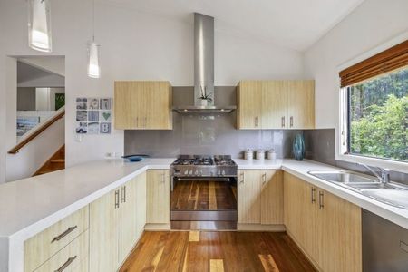 Privacy, Tranquillity, Pool, Fire Pit & Basketball Court - Photo 2