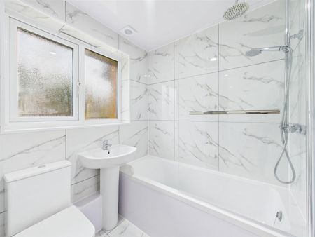 Roundhill Way, Loughborough, LE11 4WB - Photo 2