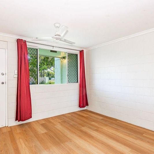 2/15 Illuka Street, Currajong - Photo 1