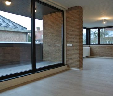 Lichtrijk appartement te huur te Roeselare - Foto 1