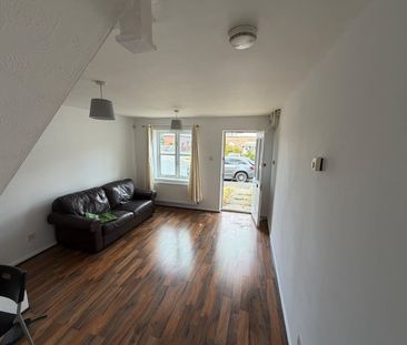 2 Bed End Terrace, Grange Close, LS10 - Photo 1
