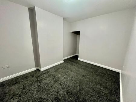 3 Bed Mid Terrace Grove Road Leicester LE5 - Ace Properties - Photo 5