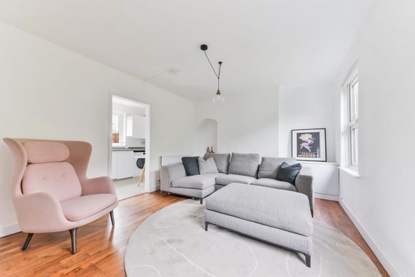 2 bedroom terraced house to rent - Photo 1