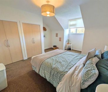 2 Bedroom Apartment To Let - Photo 4