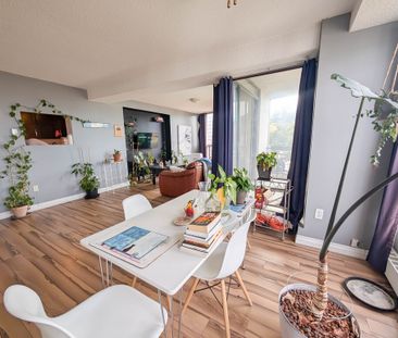 **ALL INCLUSIVE** Beautiful 2 Bedroom Condo in Hamilton!! - Photo 5