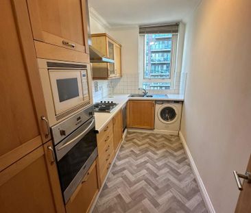 4 bedroom flat share to rent - Photo 4