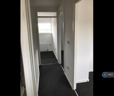 3 bedroom terraced house to rent - Photo 6