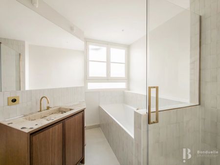 Rental Apartment Paris 8th Madeleine - Photo 4