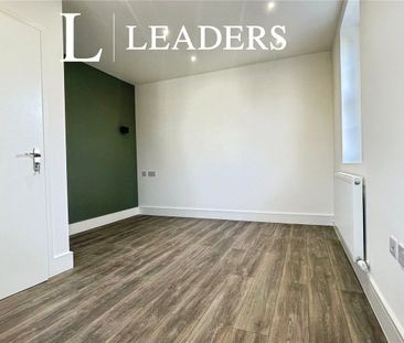 3 bedroom apartment to rent East Street, Rochford, Essex, SS4 - Photo 4