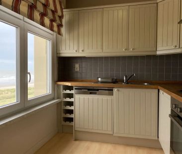 ongemeubeld appartement met frontaal zeezicht - Foto 6
