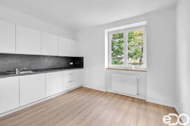 Pronájem bytu 2+1, 55 m - Fotografie 1