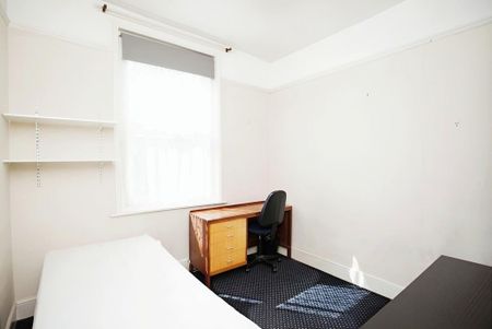 5 bedroom terraced house to rent - Photo 2