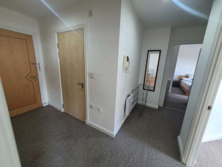 Price £1,300 pcm - Let - Photo 3