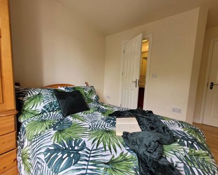 10 En-suite Rooms Available, 11 Bedroom House, Willowbank Mews – Student Accommodation Coventry - Photo 4