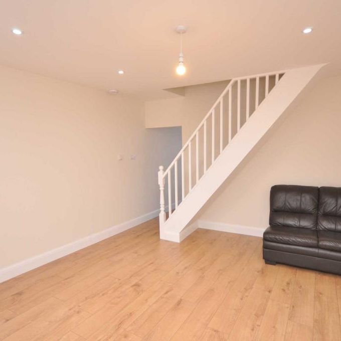 2 bedroom cottage to rent - Photo 1