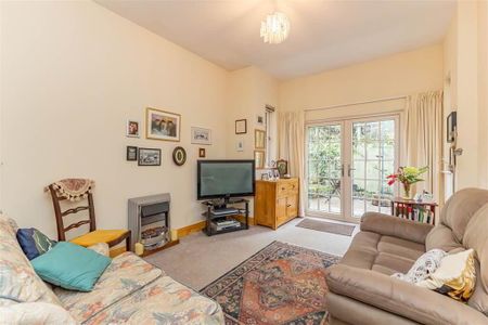 94 Ballantine Gardens, Lisburn, BT27 5FJ - Photo 3