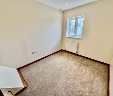 3 bedroom semi-detached house to rent - Photo 6