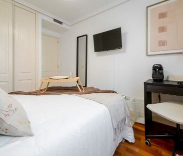 Calle de Ana de Austria, Madrid, Community of Madrid 28050 - Photo 3