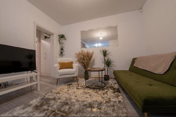 1 bedroom serviced apartment to rent - Photo 1