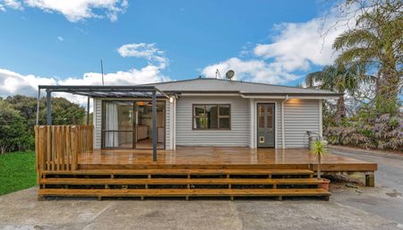 3 Bedroom + 2bd Sleepout! - Photo 3