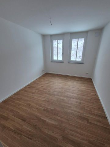 ERSTBEZUG - gemütliche und helle 3-Raumwohnung mit Wartburgblick in zentrumsnaher Lage - Photo 3