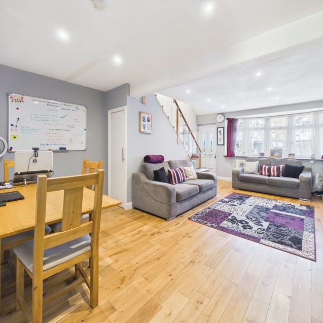 Durham Road, Feltham,TW14 - Photo 1