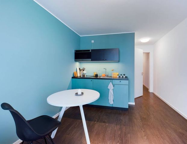 DIE ZIMMEREI | Möbliertes Apartment in Mitte: ideal für Berufseinsteiger & Studierende | Large Bude - Photo 1