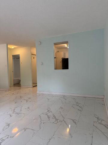 3470 Rue Simpson Montréal (Ville-Marie), QC H3G - Photo 2