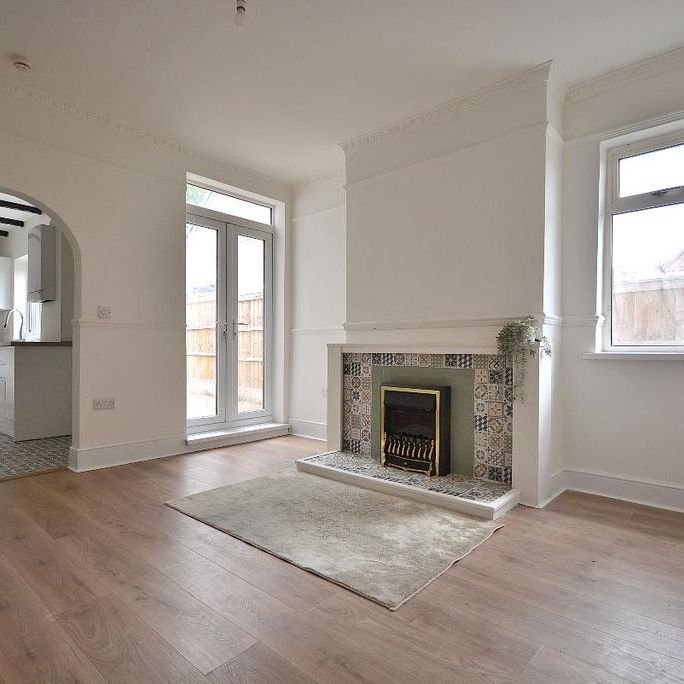 3 bedroom semi-detached house to rent - Photo 1