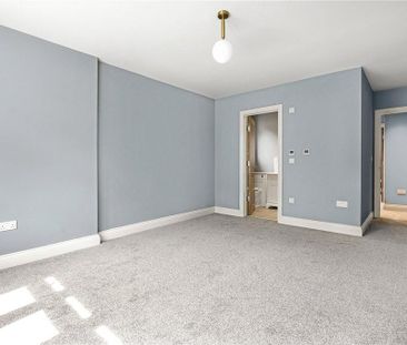 5 bedroom detached house to rent - Photo 6