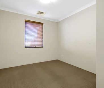 2/18 Flynn Street, 6155, Canning Vale Wa - Photo 3