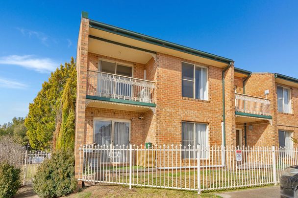 Unit 3/44 Carrington Street, Queanbeyan. - Photo 1