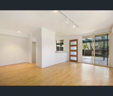2/25 Seabeach Avenue, Mona Vale, NSW 2103 - Photo 1