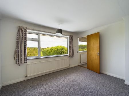 3 bedroom detached house to rent - Photo 4